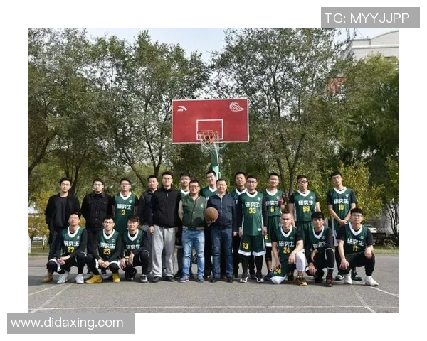 南京乒乓球队默契配合探秘：团队协作如何助力竞技水平提升